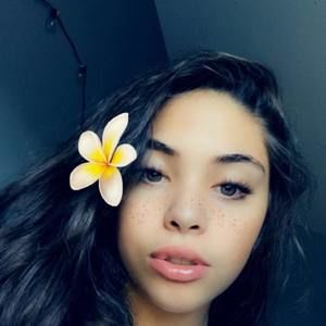 Meet your Posher, Lilia